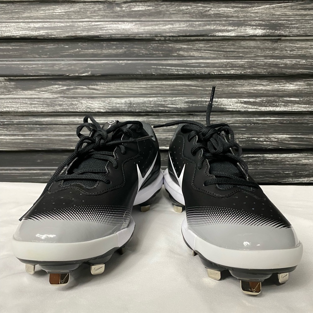 Nike Alpha Huarache Black and White Gradient Baseball Cleats. - Picture 5 of 6